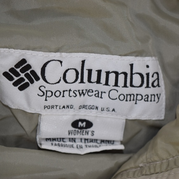 Great Condition Columbia Hooded Windbreaker jacket - Picture 7 of 8